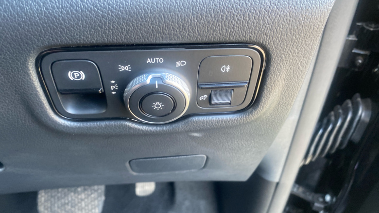 Mercedes-Benz Vito Tourer L3 Diesel Rwd 116 CDI Select 9-Seater 9G-Tronic